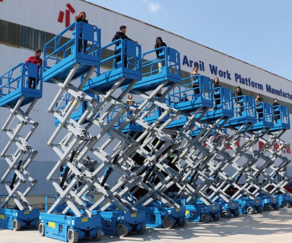 桑植自行走升降机